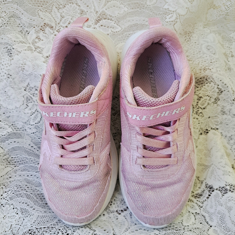 Skechers Wave 92 Pink Sneakers Velcr0 Strap Cushioned Design Size 13 Girls Shoes